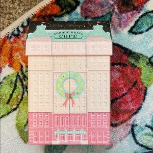 Too Faced Grand Hotel Cafe